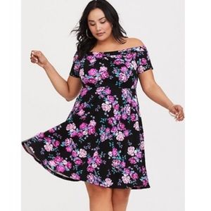 TORRID BLACK FLORAL OFF SHOULDER PONTE DRESS